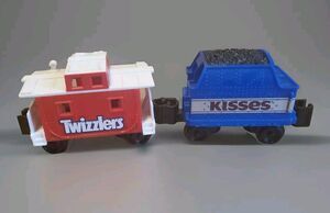 Lionel Hershey Train Replacement Caboose & Coal Cars 2013 Twizzler Kisses Candy